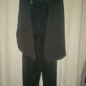 Black Sleeveless Vest Outfit